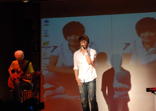 �������ǽ𿡺��й��׳�ý�����ѻ�