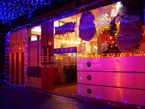 �ػʵ���˹ά�ӵ�ʿ�߾��ֲ�