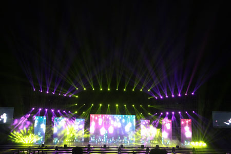 ����ͭ�������˴����ݳ���